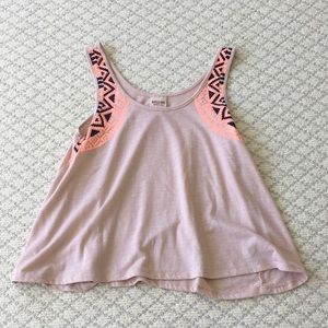 Cute, neutral women’s tank top